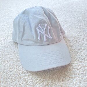 Grey Yankees hat, worn once